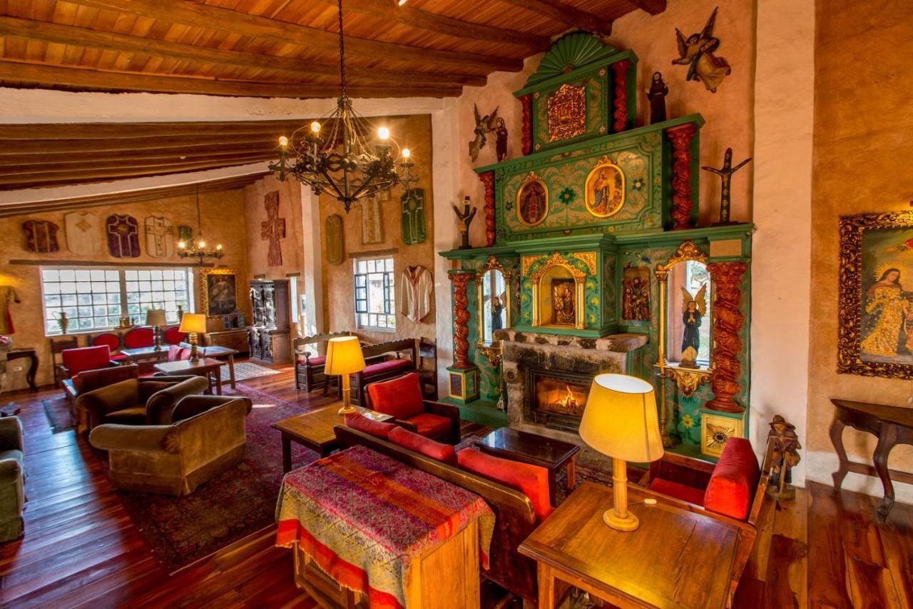 Отель Hacienda Cusin Отавало Экстерьер фото