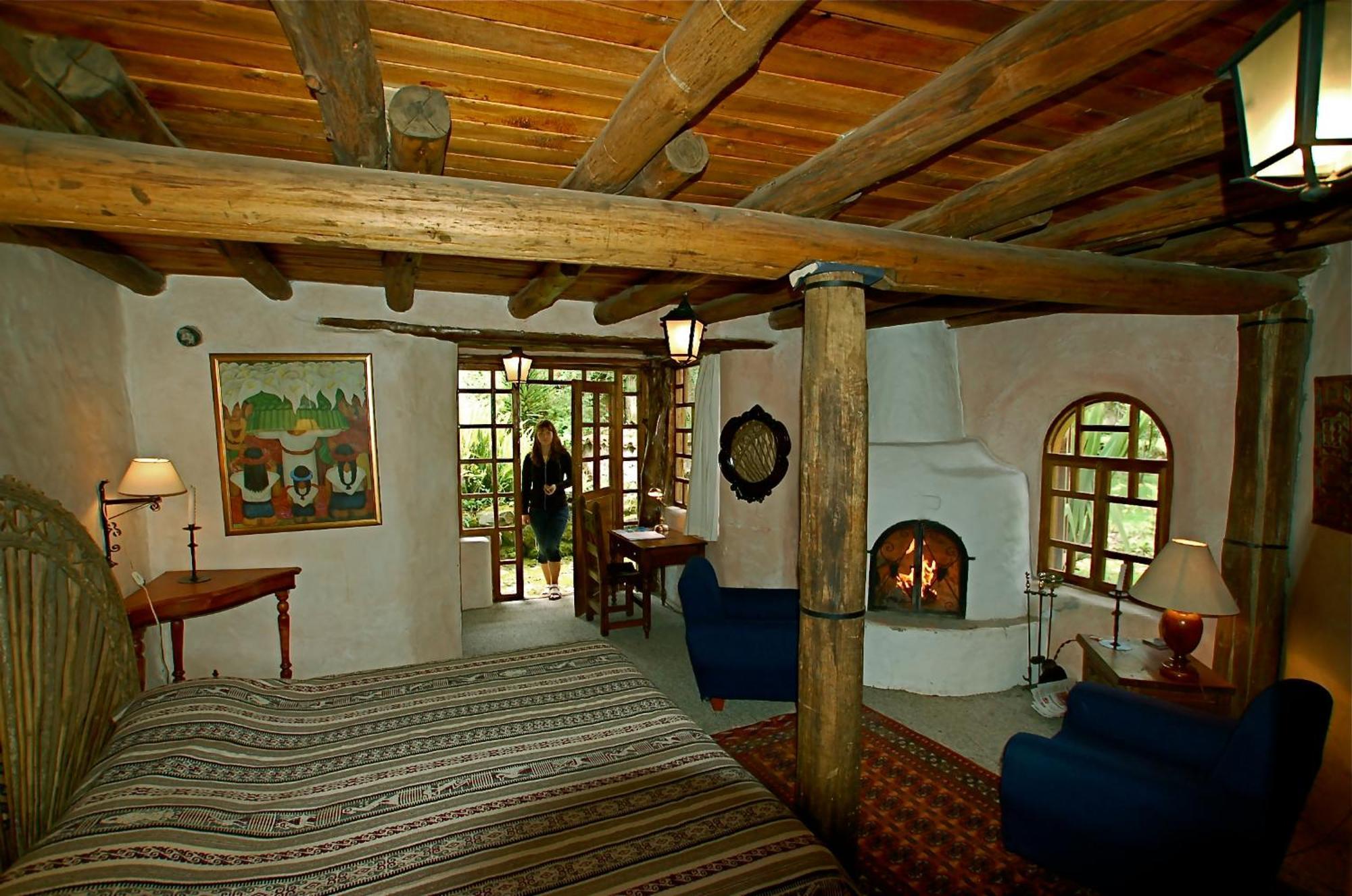 Отель Hacienda Cusin Отавало Номер фото
