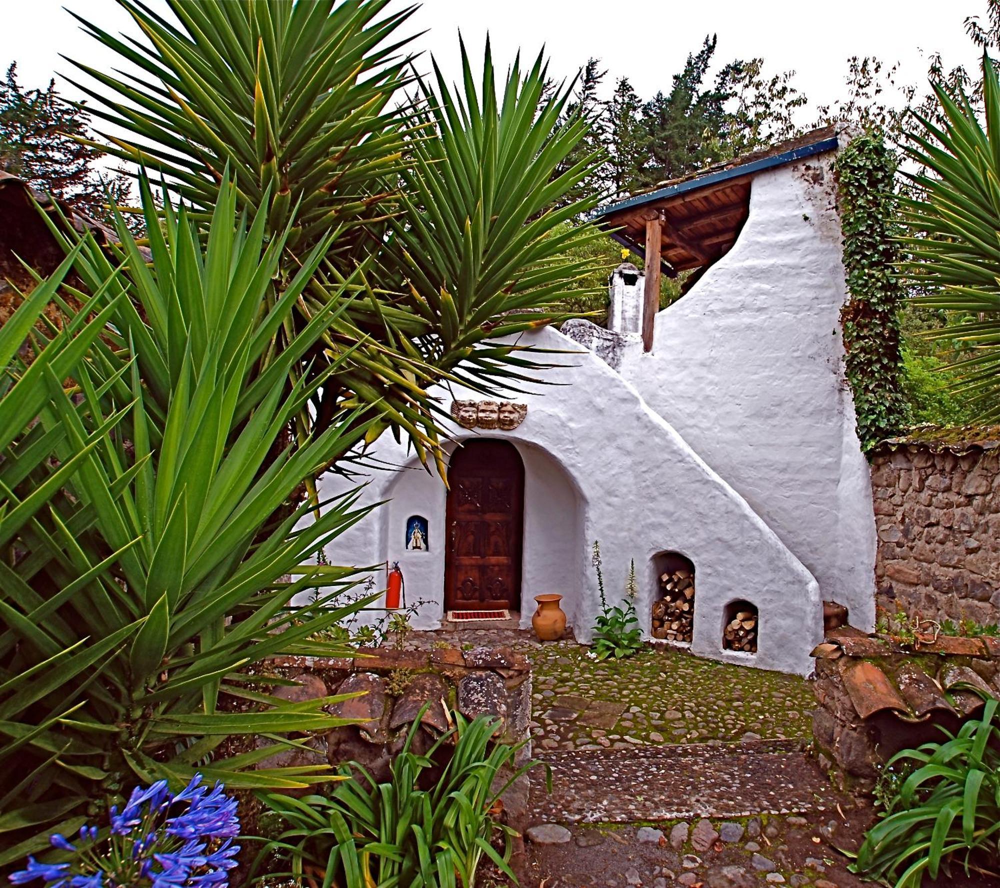 Отель Hacienda Cusin Отавало Номер фото